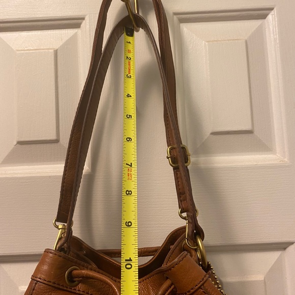 NWOT Fossil Tessa Bucket Drawstring Convertible Bag - Picture 4 of 11